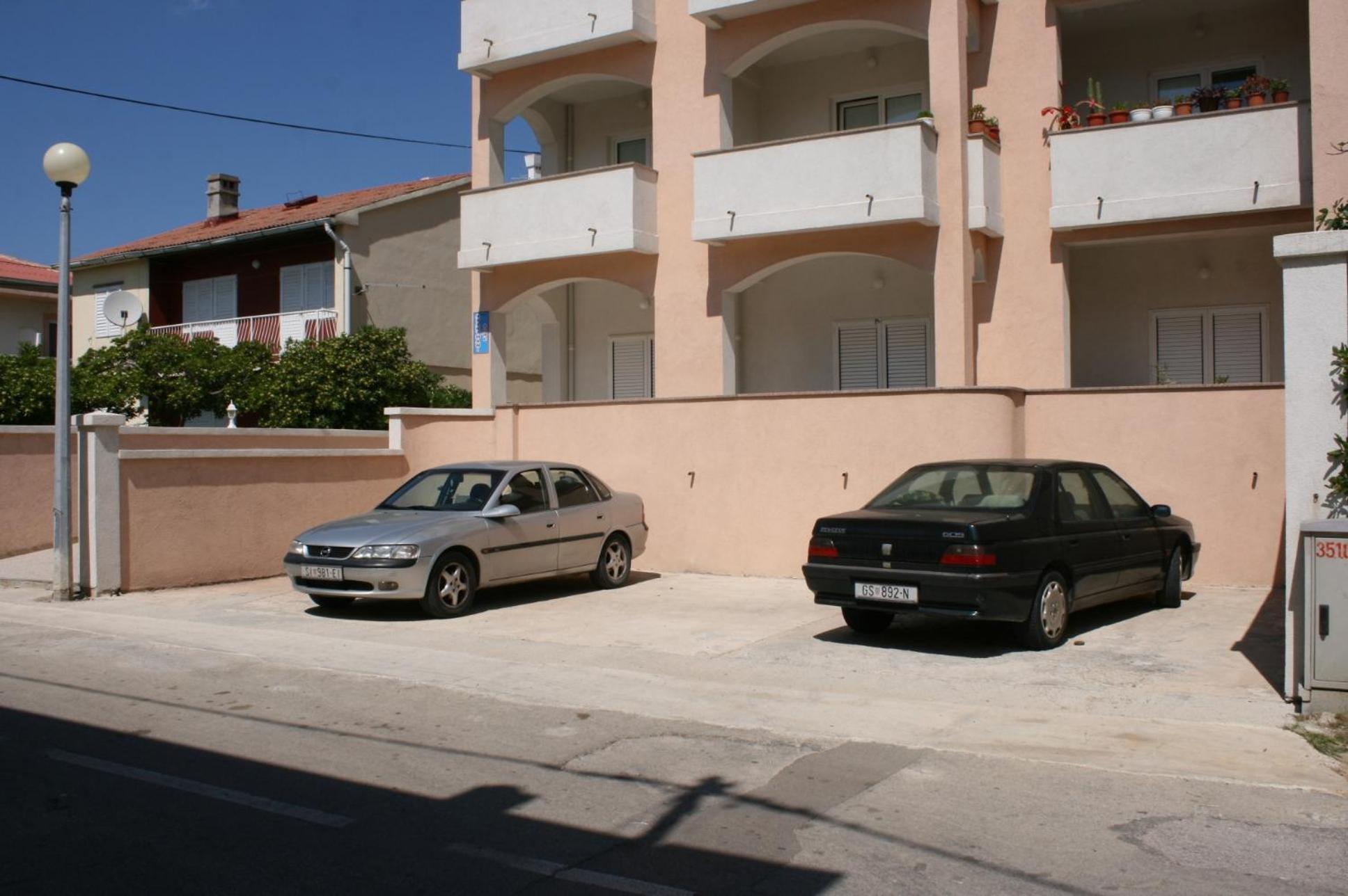 Apartments And Rooms By The Sea Pag - 6311 Pag Town Exterior photo
