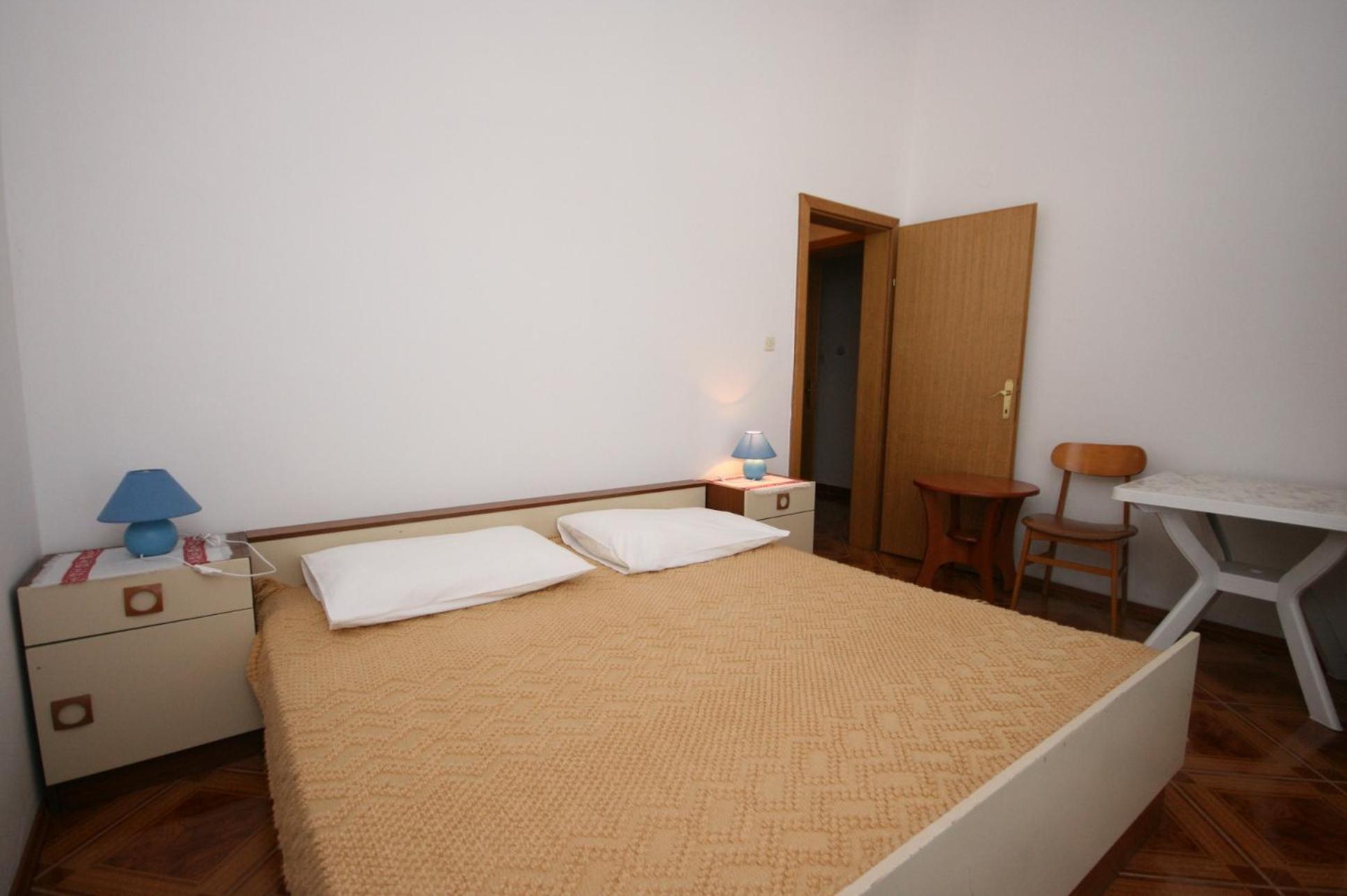 Apartments And Rooms By The Sea Pag - 6311 Pag Town Exterior photo