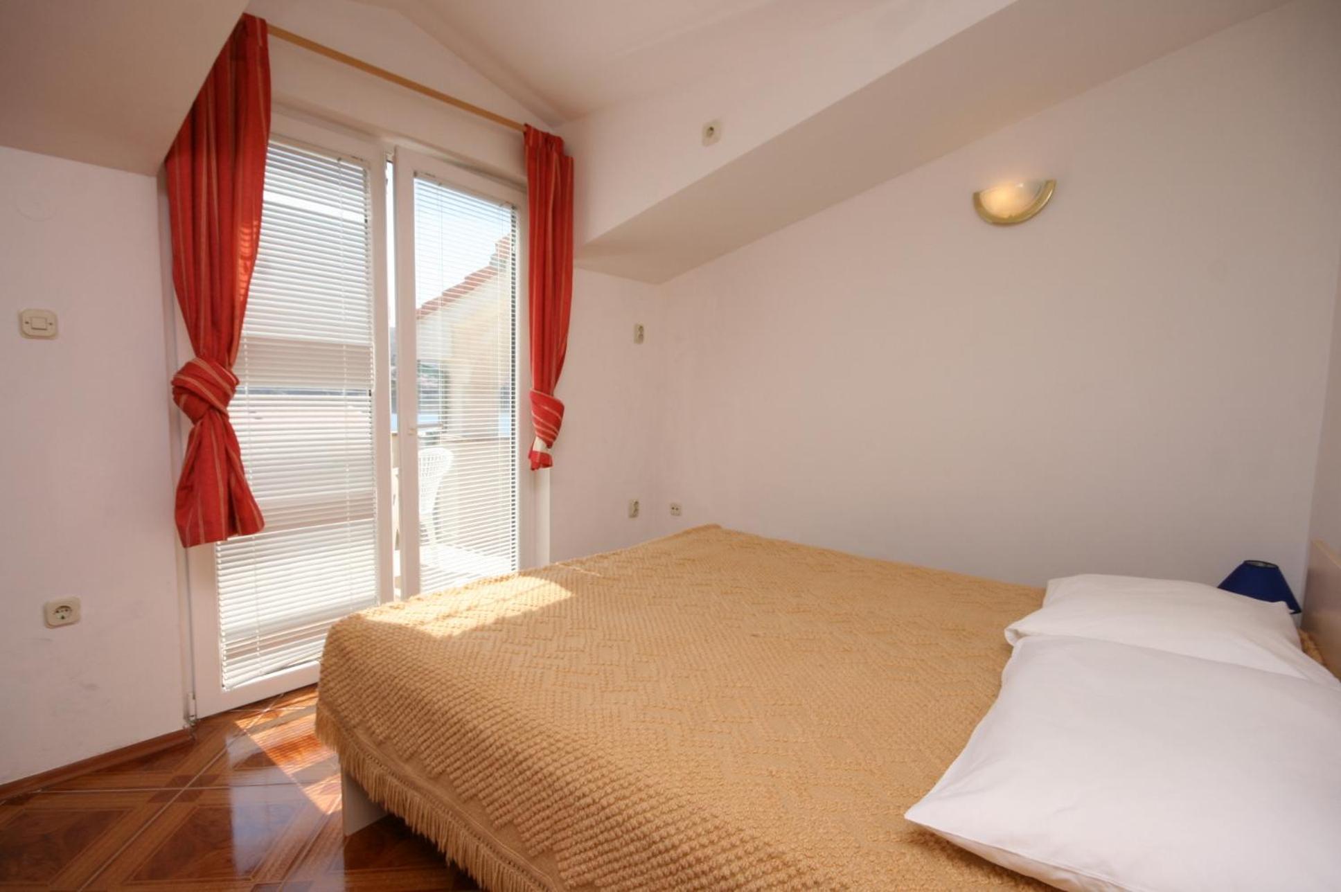 Apartments And Rooms By The Sea Pag - 6311 Pag Town Exterior photo