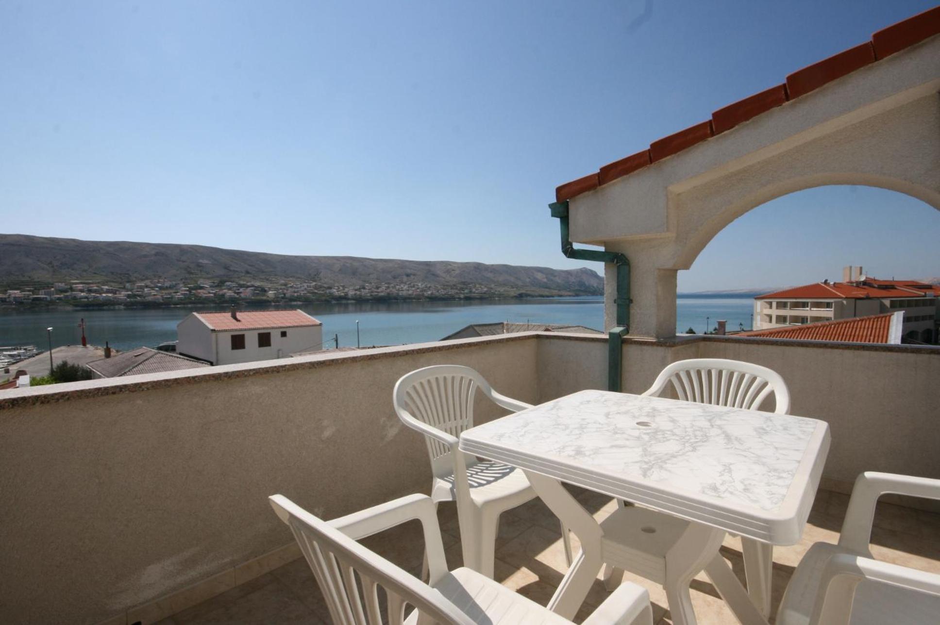 Apartments And Rooms By The Sea Pag - 6311 Pag Town Exterior photo