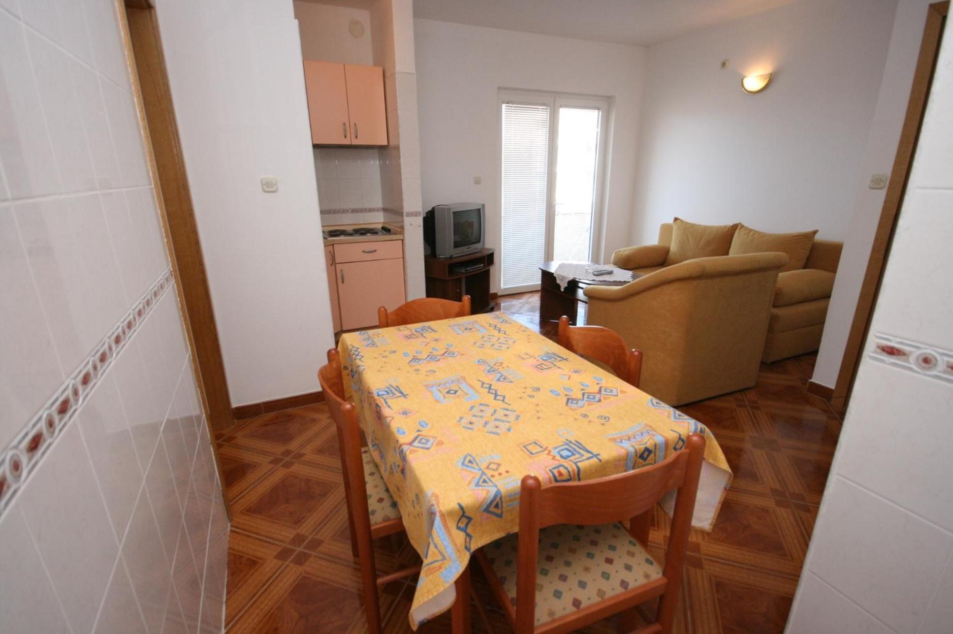 Apartments And Rooms By The Sea Pag - 6311 Pag Town Room photo